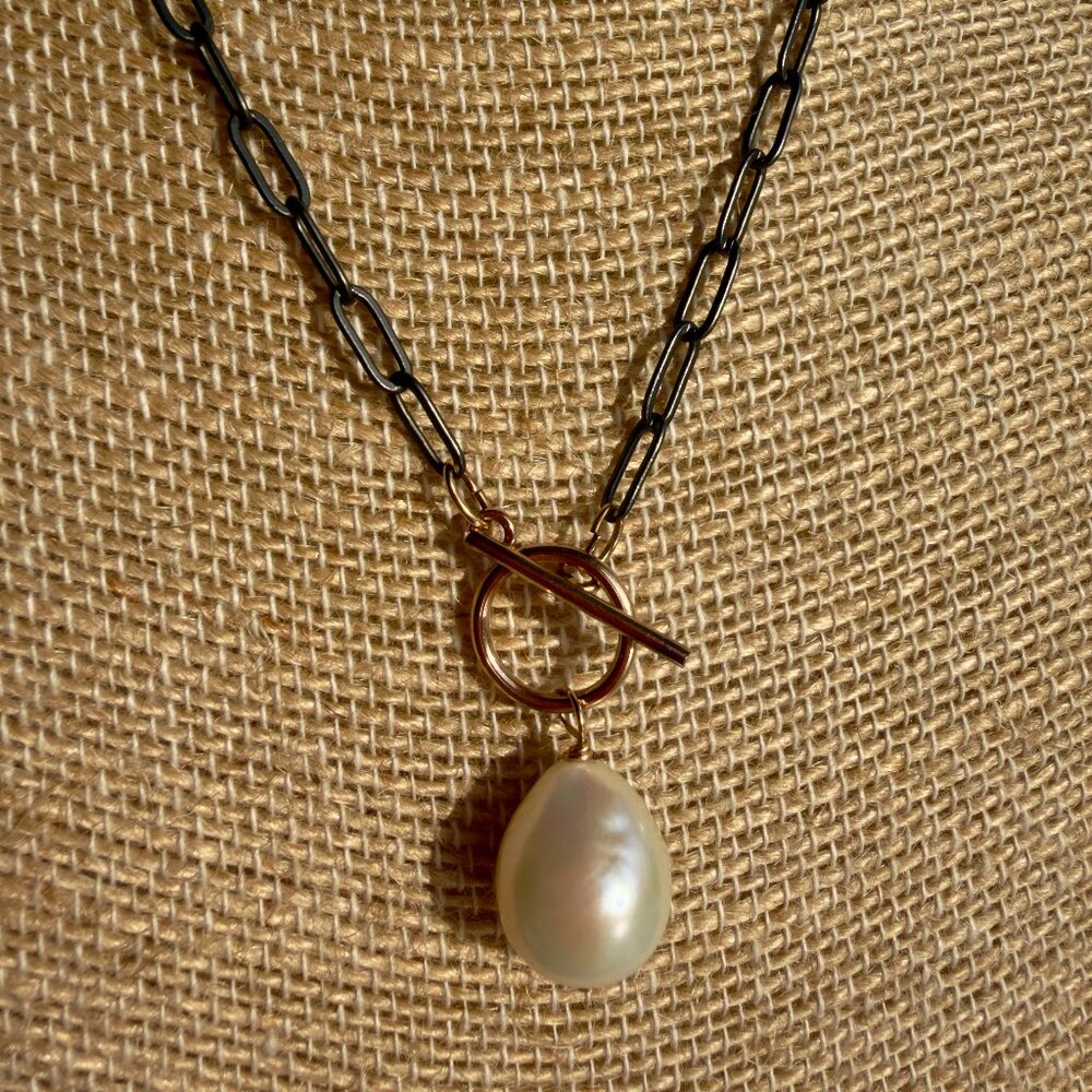 Oxidized Sterling Silver and Cultured Pearl Neckace T-Bar Clasp
